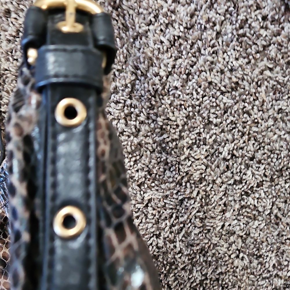 Sondra Roberts Snake Print Shoulder Bag - Picture 10 of 10